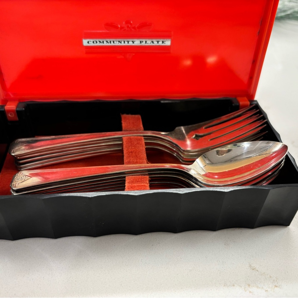 Community Silver Plate in Box